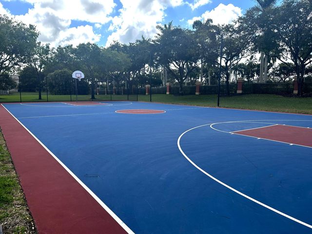 155 Bella Vista Way, Royal Palm Beach, FL 33411