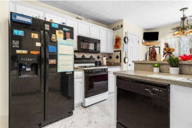 8107 Birch Walk Drive, Riverdale, GA 30274