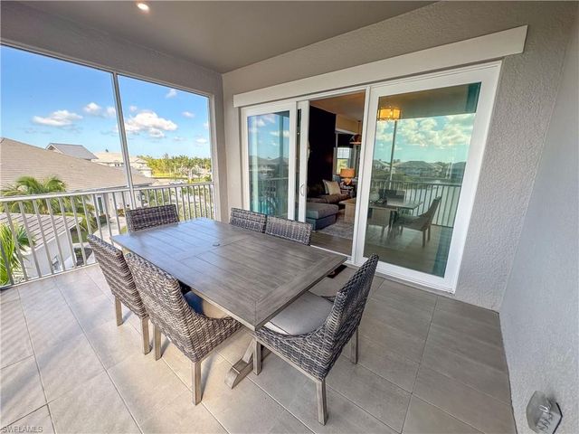 163 Indies DR E # 206, Naples, FL 34114