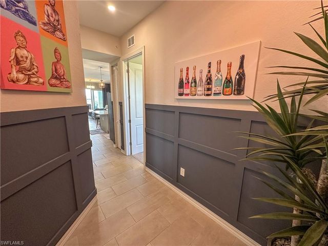 163 Indies DR E # 206, Naples, FL 34114