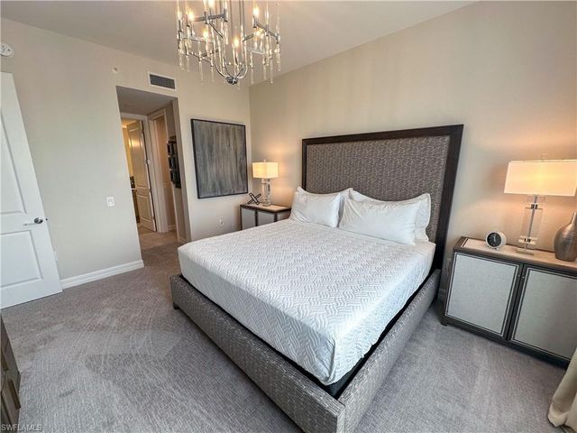 163 Indies DR E # 206, Naples, FL 34114