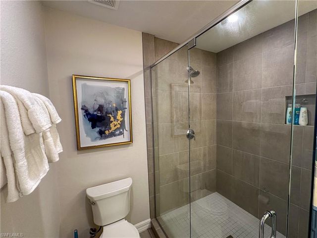 163 Indies DR E # 206, Naples, FL 34114