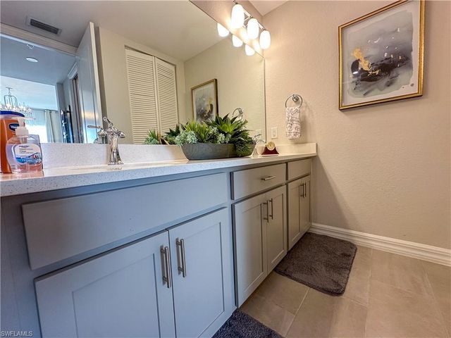 163 Indies DR E # 206, Naples, FL 34114