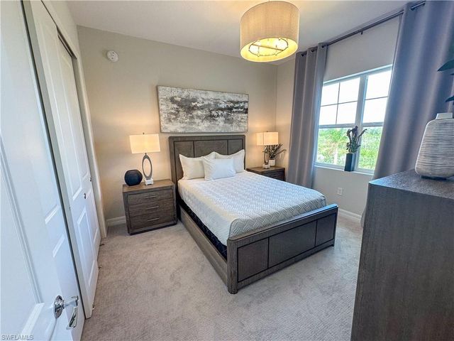 163 Indies DR E # 206, Naples, FL 34114