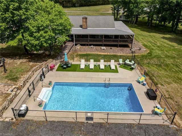 6591 & 6591-A Coltrane Mill Road, Greensboro, NC 27406