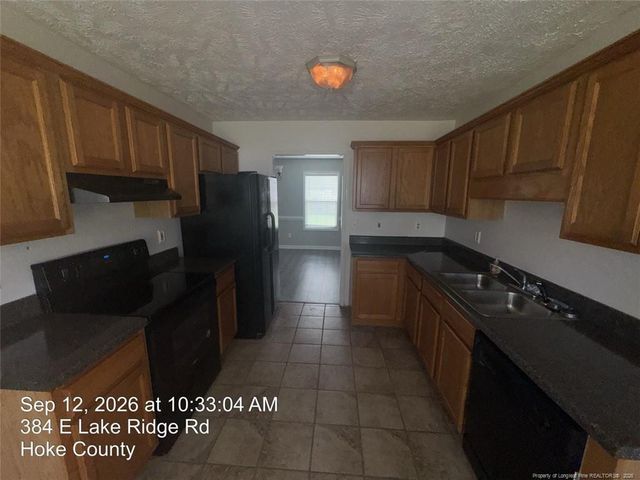 384 E Lake Ridge Road, Raeford, NC 28376