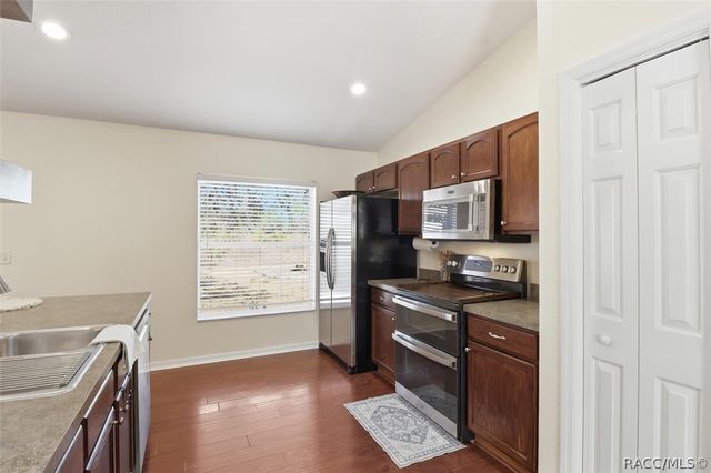 2745 W Redgate Drive, Dunnellon, FL 34433