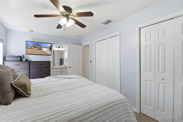 2745 W Redgate Drive, Dunnellon, FL 34433