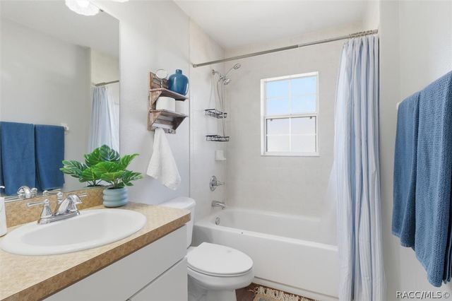 2745 W Redgate Drive, Dunnellon, FL 34433