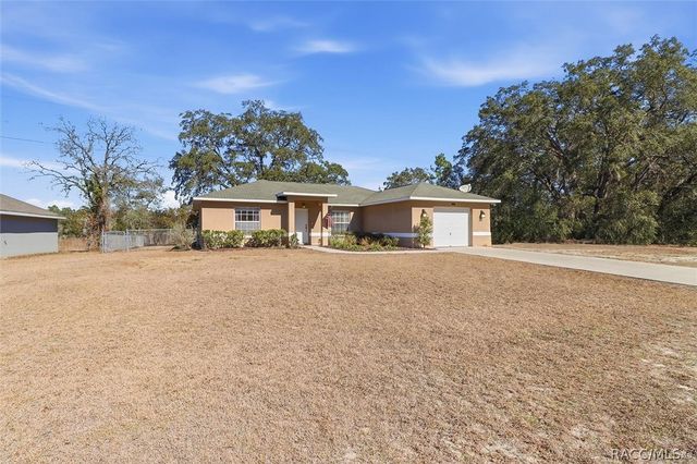 2745 W Redgate Drive, Dunnellon, FL 34433