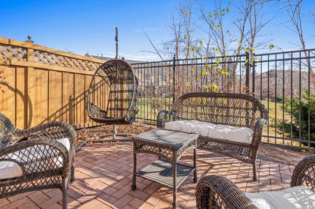 714 Linden Street, Mendota Heights, MN 55118