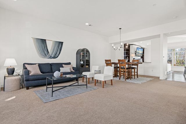 714 Linden Street, Mendota Heights, MN 55118