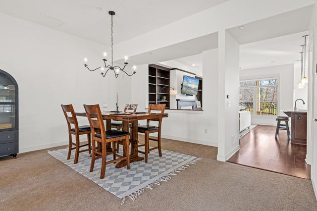 714 Linden Street, Mendota Heights, MN 55118