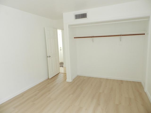 141 West Court, Royal Palm Beach, FL 33411