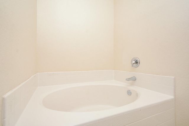 1322 Emerald Stone Drive, Arcola, TX 77583