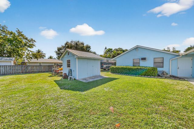 5609 SE Lamay Drive, Stuart, FL 34997