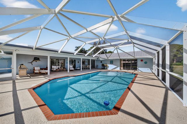 5609 SE Lamay Drive, Stuart, FL 34997