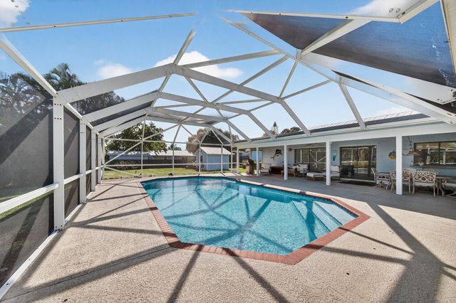 5609 SE Lamay Drive, Stuart, FL 34997