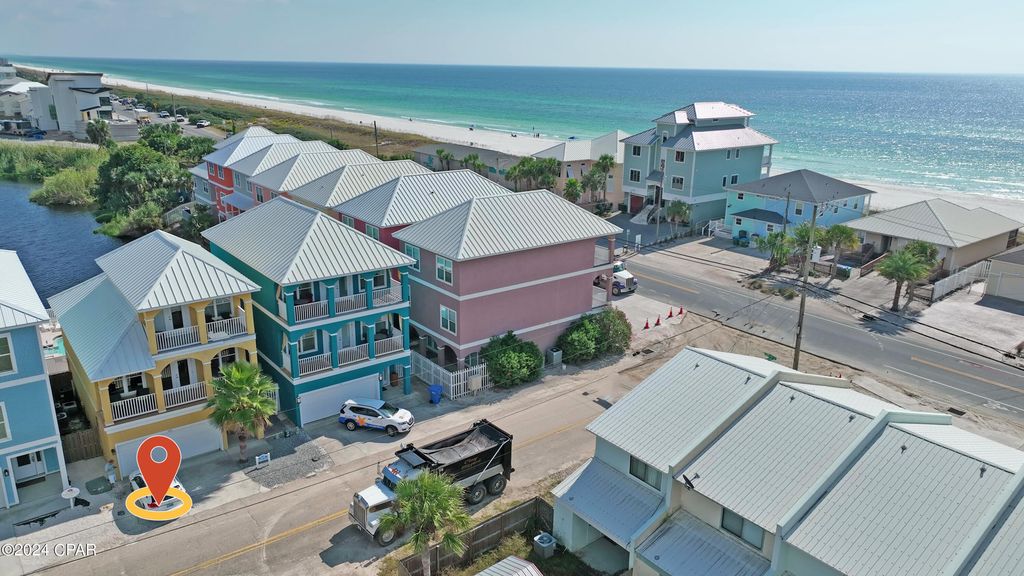 Image 11 of property listing at 112 Riviera Drive, Panama City Beach, FL 32413