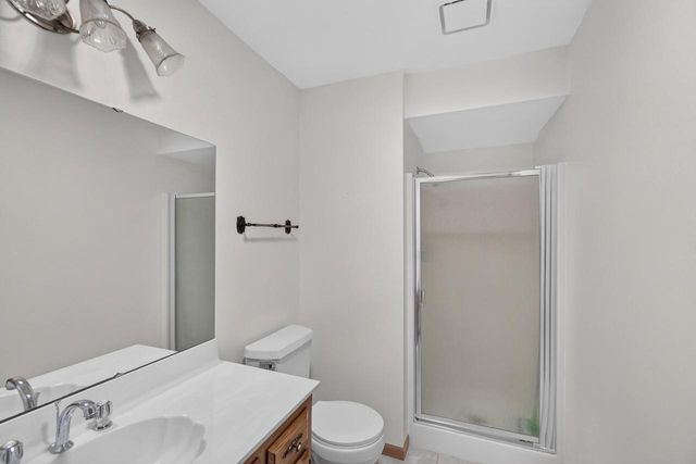 808 Schloemer DRIVE, West Bend, WI 53095