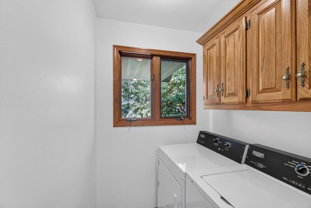 808 Schloemer DRIVE, West Bend, WI 53095