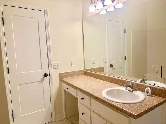 101 Brockton Ct, Dothan, AL 36305