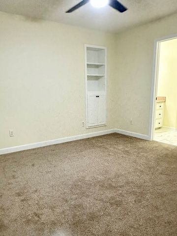 101 Brockton Ct, Dothan, AL 36305