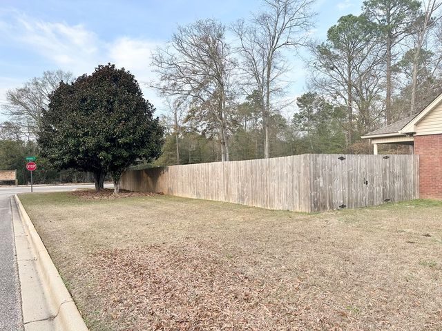 101 Brockton Ct, Dothan, AL 36305