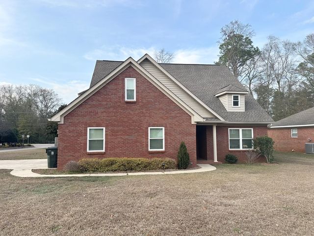 101 Brockton Ct, Dothan, AL 36305