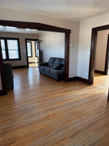 4200 19th Avenue S, Minneapolis, MN 55407