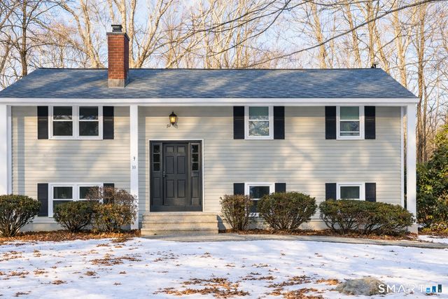 10 Winterberry Circle, Westbrook, CT 06498