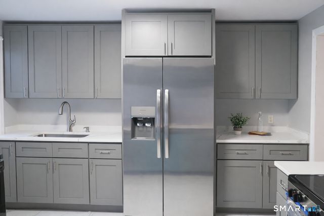 10 Winterberry Circle, Westbrook, CT 06498