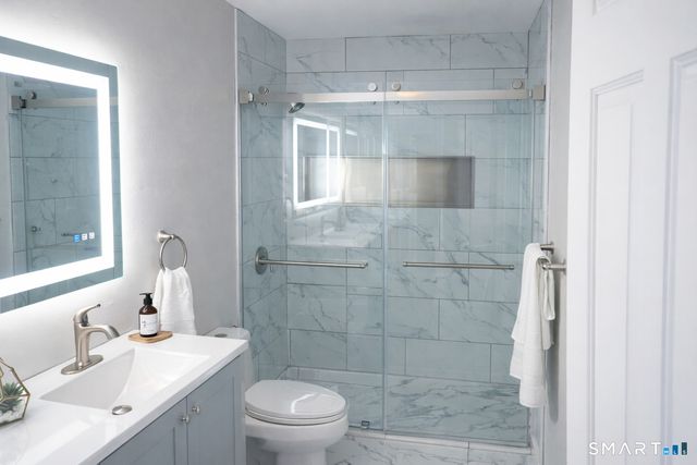 10 Winterberry Circle, Westbrook, CT 06498