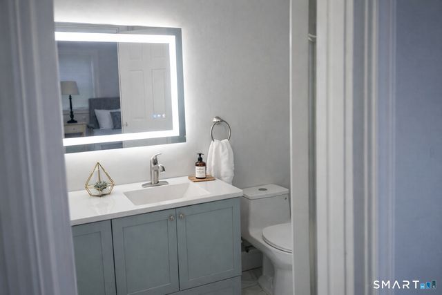 10 Winterberry Circle, Westbrook, CT 06498