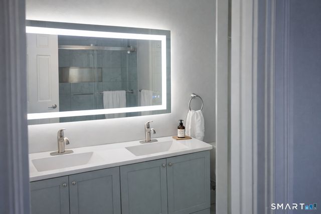 10 Winterberry Circle, Westbrook, CT 06498