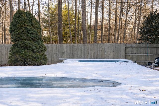 10 Winterberry Circle, Westbrook, CT 06498