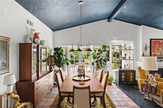 25962 Ernestine Court, Laguna Hills, CA 92653
