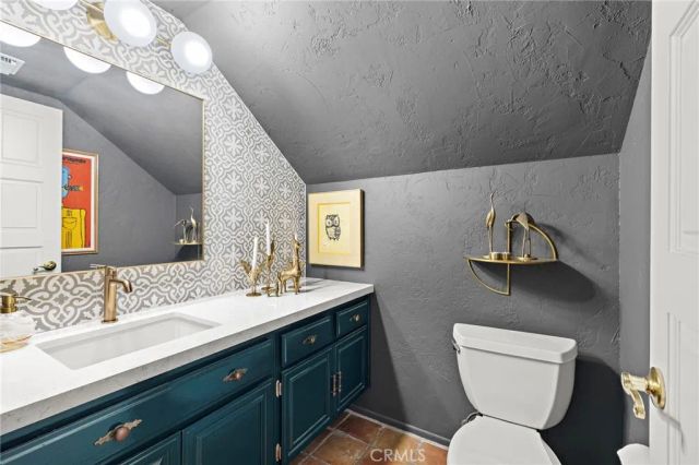 25962 Ernestine Court, Laguna Hills, CA 92653