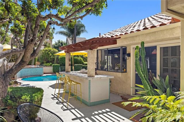 25962 Ernestine Court, Laguna Hills, CA 92653