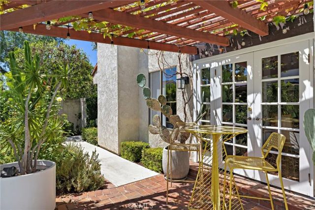 25962 Ernestine Court, Laguna Hills, CA 92653