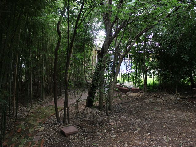 14007 Harbor Drive, Woodway, TX 76712