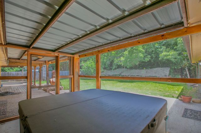 14007 Harbor Drive, Woodway, TX 76712