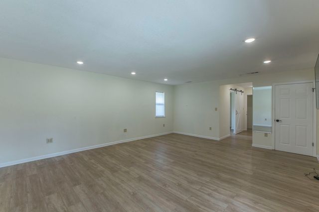 14007 Harbor Drive, Woodway, TX 76712