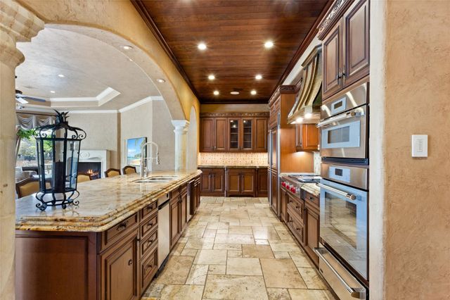 11703 Empress Oaks Court, Houston, TX 77082