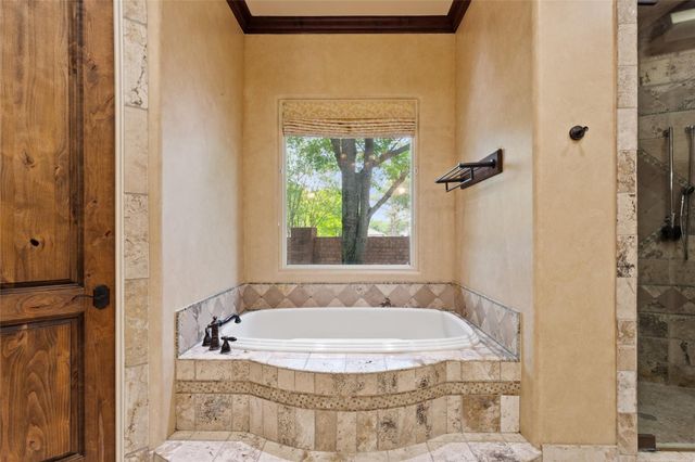 11703 Empress Oaks Court, Houston, TX 77082