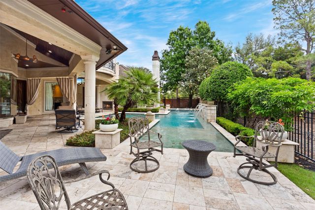 11703 Empress Oaks Court, Houston, TX 77082