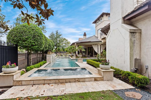 11703 Empress Oaks Court, Houston, TX 77082