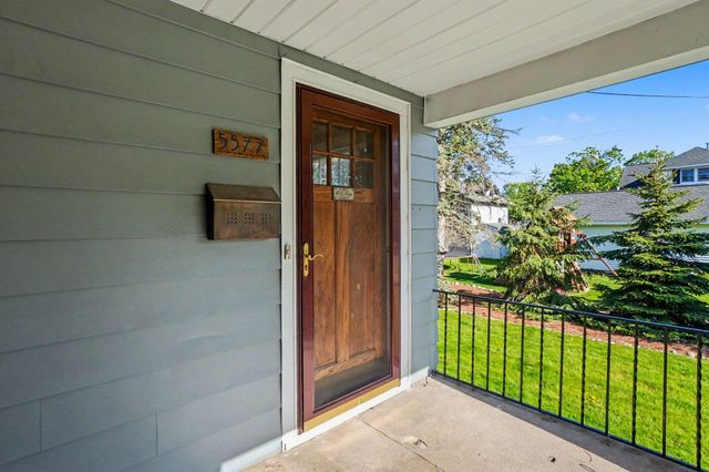 5577 Madison Avenue, Hudsonville, MI 49426