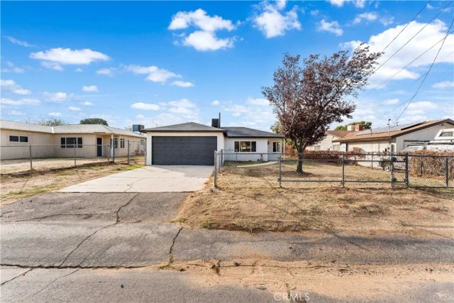 42221 52nd West, Lancaster, CA 93536