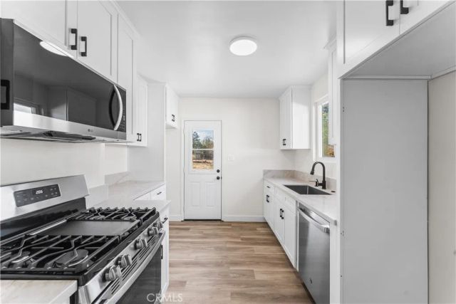 42221 52nd West, Lancaster, CA 93536